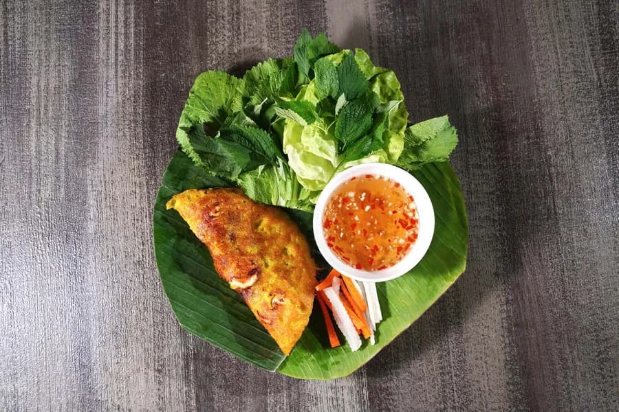 Vietnamese Seafood Crêpes